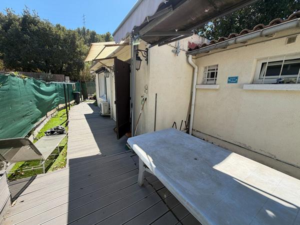 A vendre Marseille 11ème, Saint Marcel, T2 avec jardin, très bon état, calme.