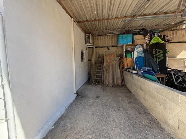 A vendre Marseille 11ème, Saint Marcel, T2 avec jardin, très bon état, calme.