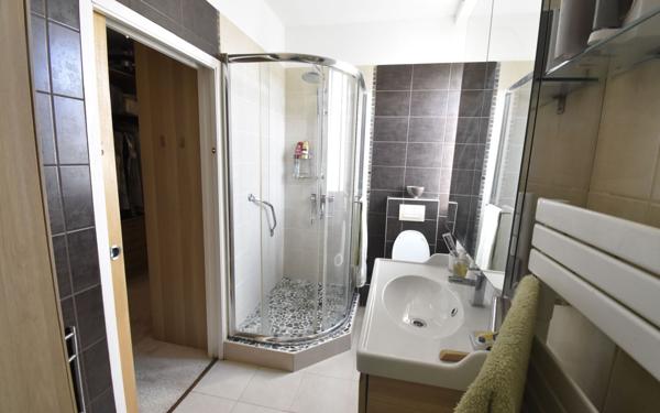 Maison à vendre    8 pièces • 213 m2 Cosne-Cours-sur-Loire