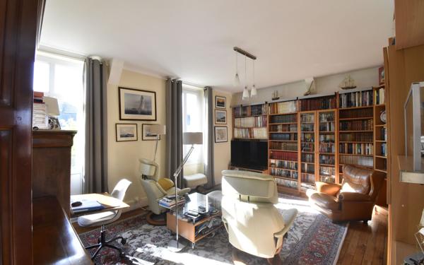 Maison à vendre    8 pièces • 213 m2 Cosne-Cours-sur-Loire