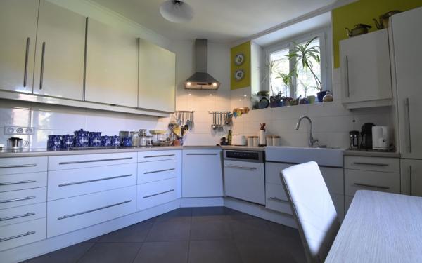 Maison à vendre    8 pièces • 213 m2 Cosne-Cours-sur-Loire