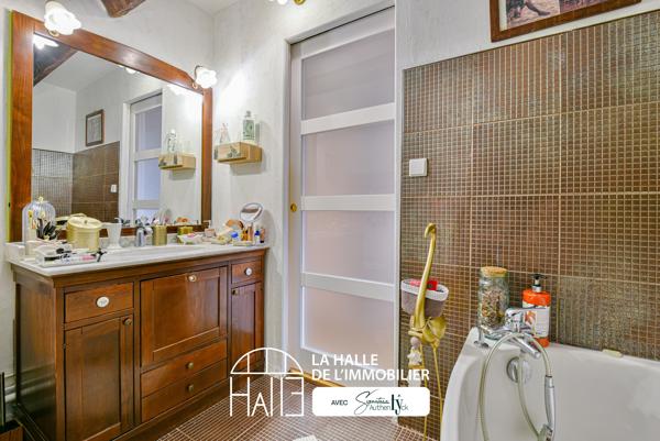 Maison
         6 pièces
        - 175 m² Exclusivité 299 000 € *