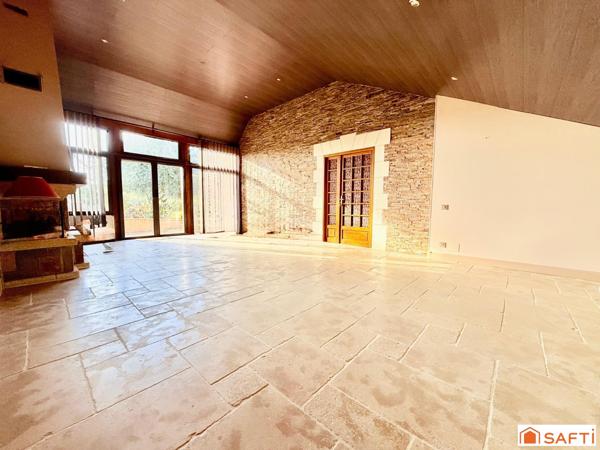 Propriété d'exception sur 13400 m2 de terrain  à une dizaine de minutes de Tours Nord