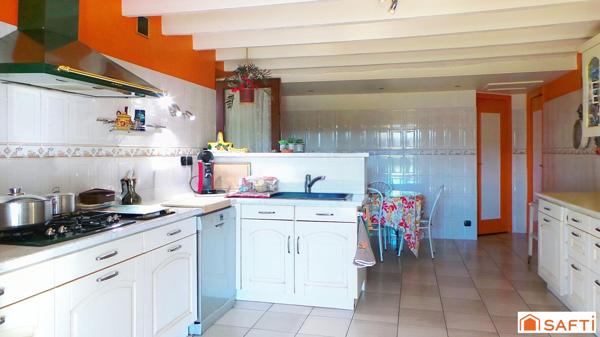 Propriété d'exception sur 13400 m2 de terrain  à une dizaine de minutes de Tours Nord