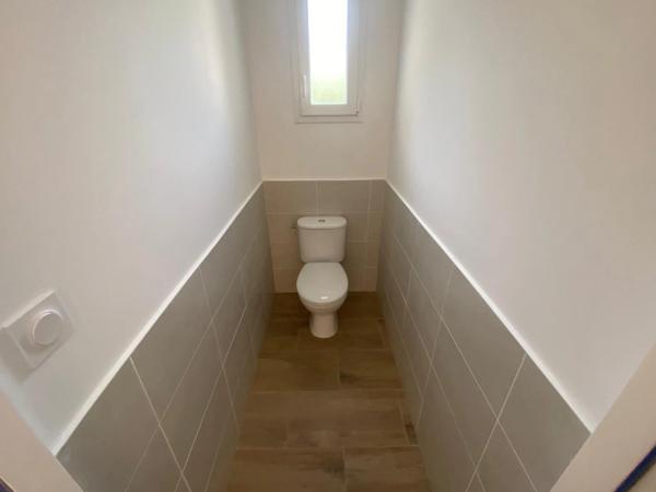 CURZON (85540) 15 MIN DES PLAGES ADORABLE VILLA PLAIN PIED 2015 AVEC 3 CHAMBRES ET GARAGE SUR 850 M²