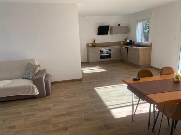 CURZON (85540) 15 MIN DES PLAGES ADORABLE VILLA PLAIN PIED 2015 AVEC 3 CHAMBRES ET GARAGE SUR 850 M²