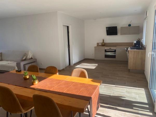 CURZON (85540) 15 MIN DES PLAGES ADORABLE VILLA PLAIN PIED 2015 AVEC 3 CHAMBRES ET GARAGE SUR 850 M²