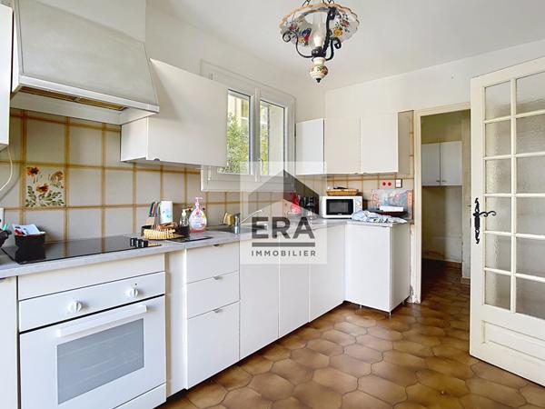 Vente maison familiale avec jardin et piscine MORGIOU 13009