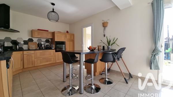 Maison à vendre 5 pièces 100 m² Saint-Martin-la-Plaine