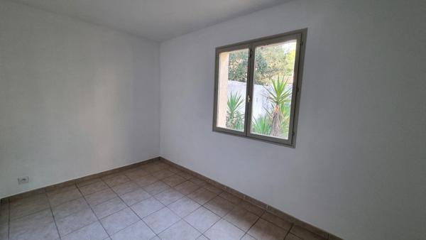 Maison avec 4 chambres et un bureau à UCHAUD (30)