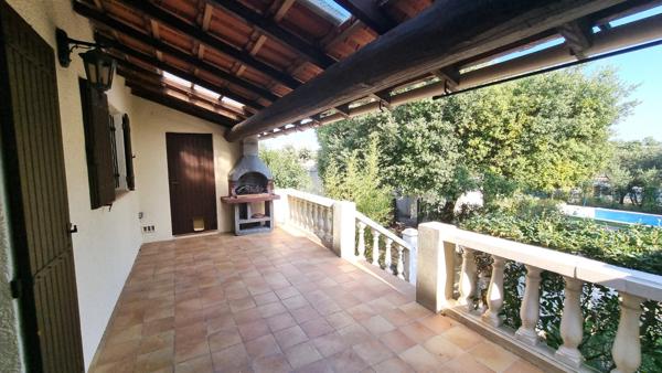 Maison avec 4 chambres et un bureau à UCHAUD (30)