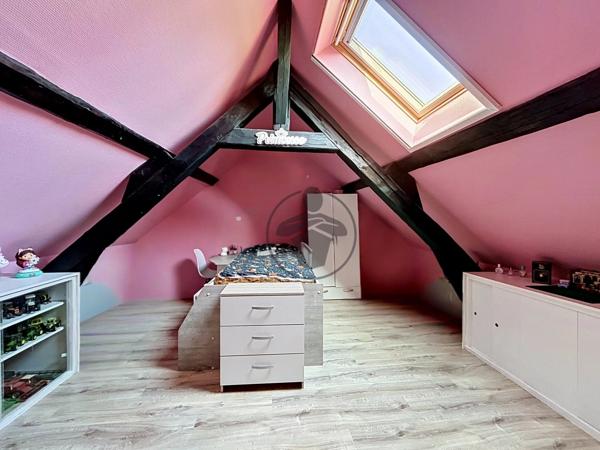 Vente                                                      Maison
                        
                     5 pièces                      128 m2                     à Joncourt