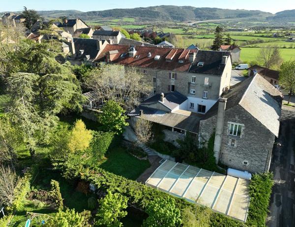 Hôtel Restaurant avec bar Licence IV - Vente murs et fonds - Axe A75