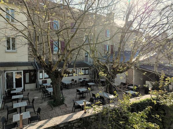 Hôtel Restaurant avec bar Licence IV - Vente murs et fonds - Axe A75