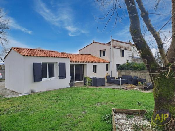 Vente maison Commequiers : 239 900 € - AJP Immobilier Challans