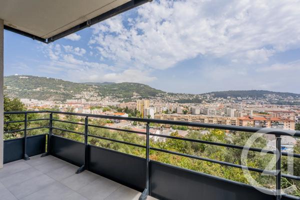 Appartement F2 à vendre  2 pièces - 38,94 m 2   NICE  - 06