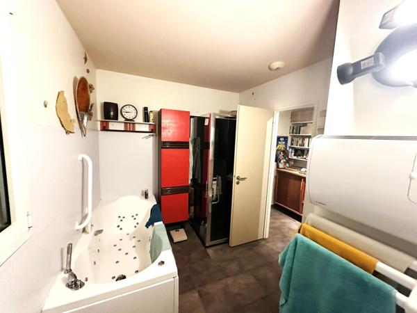 Vue et très bel environnement pour cette maison à Dieulefit