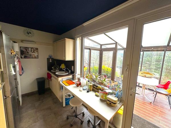 Vue et très bel environnement pour cette maison à Dieulefit