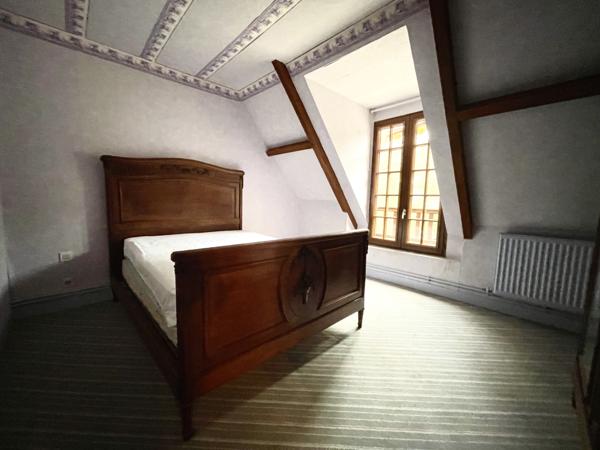 Cerny (91590) Maison 4 chambres, sous-sol, piscine sur 1454 m² de terrain