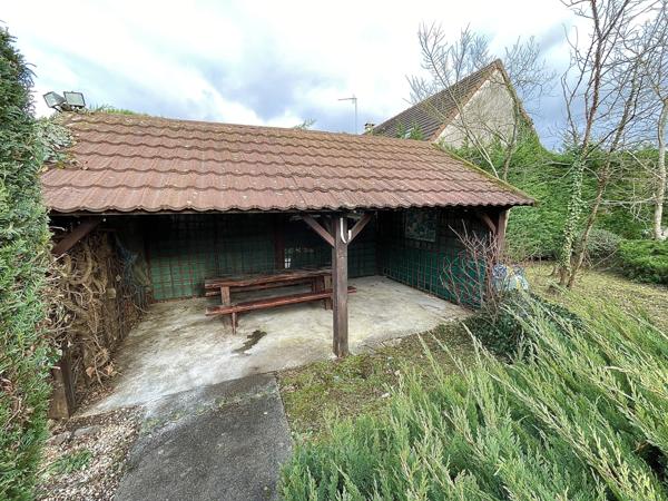 Cerny (91590) Maison 4 chambres, sous-sol, piscine sur 1454 m² de terrain