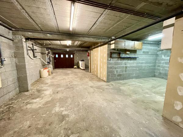 Cerny (91590) Maison 4 chambres, sous-sol, piscine sur 1454 m² de terrain