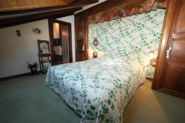 Maison 189 m², 8 pièces , 5 chambres, 1528m² de terrain