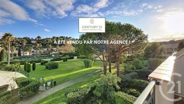 Appartement T3 à vendre  3 pièces - 56 m 2   LA CROIX VALMER  - 83