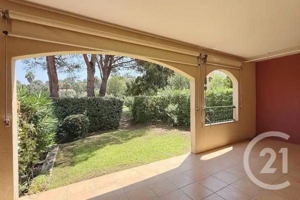 Appartement T3 à vendre  3 pièces - 56 m 2   LA CROIX VALMER  - 83