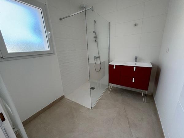 Autre  4 pièce(s)  3 chambre(s)  99 m²