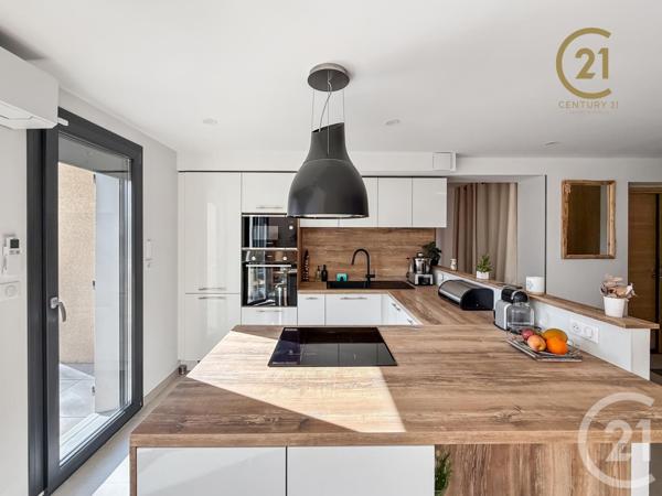 Appartement F3 à vendre  3 pièces - 62 m2 ST GENIS LAVAL - 69