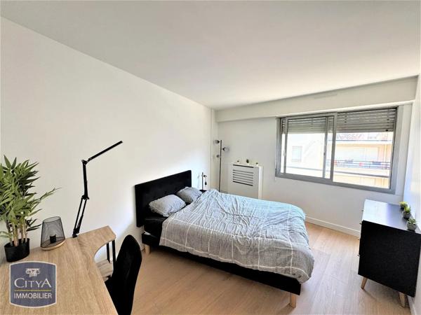 Appartement à louer 2 pièces 53.06m² Lille (59000)