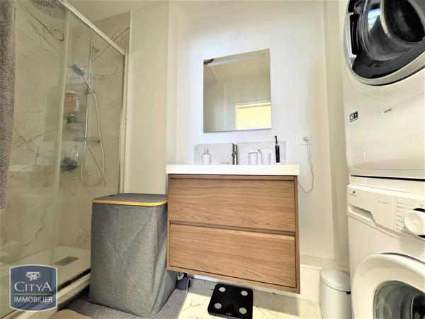 Appartement à louer 2 pièces 53.06m² Lille (59000)