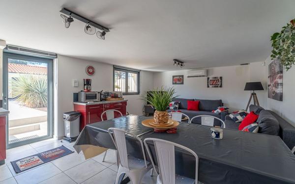 Maison à vendre    8 pièces •  Biscarrosse