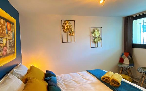 Maison à vendre    8 pièces •  Biscarrosse