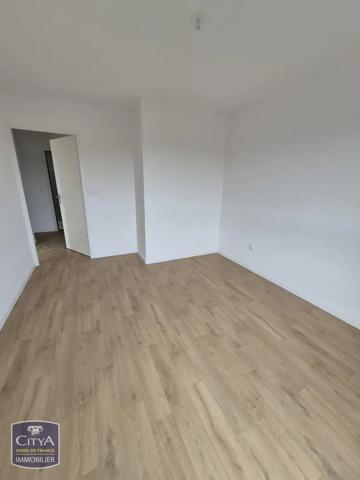 Appartement à louer 2 pièces 41.47m² Valenciennes (59300)