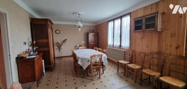 MARTIGNE-FERCHAUD - Centre : Pavillon avec terrain