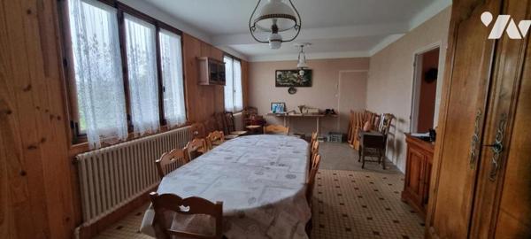 MARTIGNE-FERCHAUD - Centre : Pavillon avec terrain