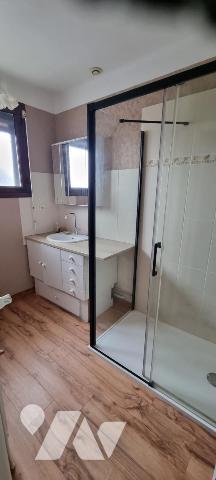 MARTIGNE-FERCHAUD - Centre : Pavillon avec terrain