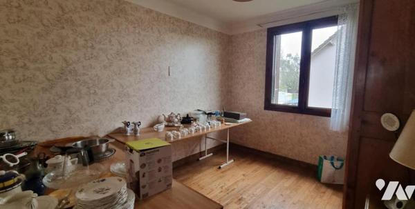 MARTIGNE-FERCHAUD - Centre : Pavillon avec terrain