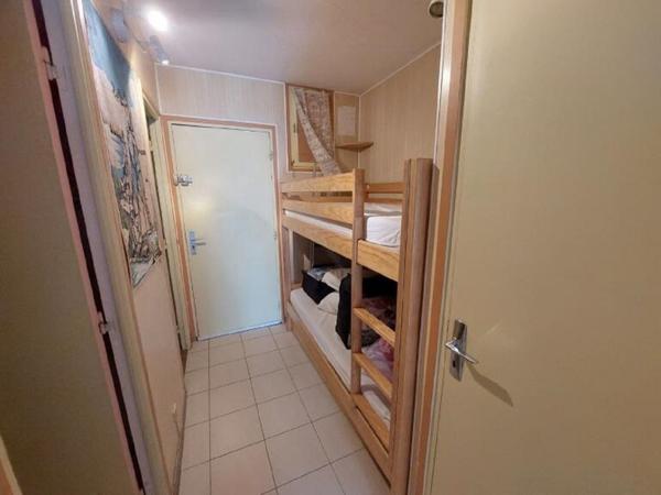 A louer de Septembre 2024 à fin Avril 2025 Studio cabine meublé 32.13 m2