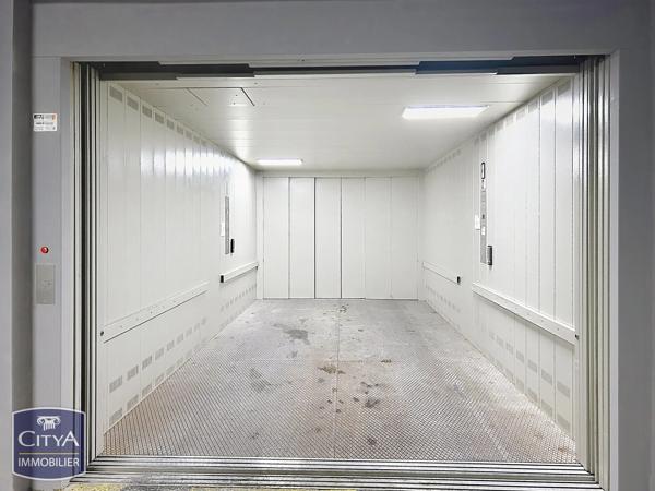 Parking à vendre 16m² Saint-Raphaël (83700)