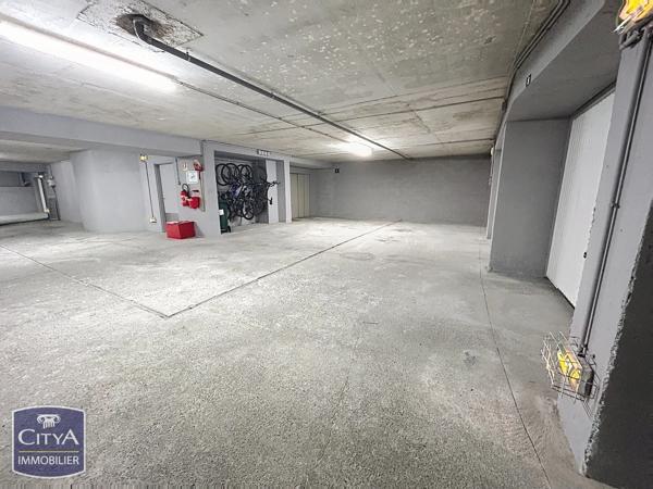 Parking à vendre 16m² Saint-Raphaël (83700)