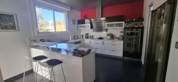 Maison à vendre |  Pessac |  7 pièces | 190 m²