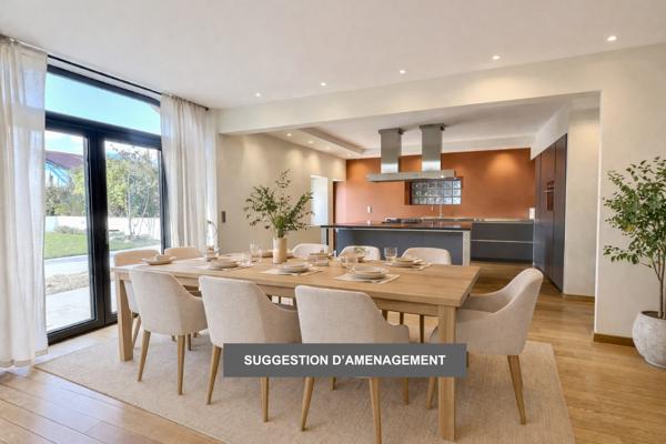 Maison de charme de plus de 300 m2 - 5 chambres, piscine et commodités
