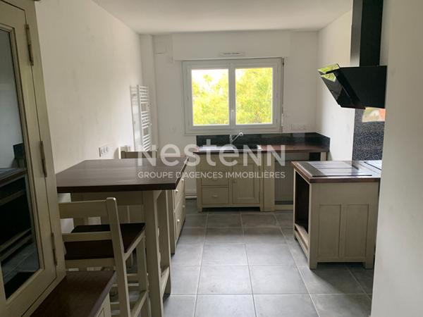 Appartement Bressuire 3 pièce(s) 72.85 m2 avec cave et un emplacement de parking