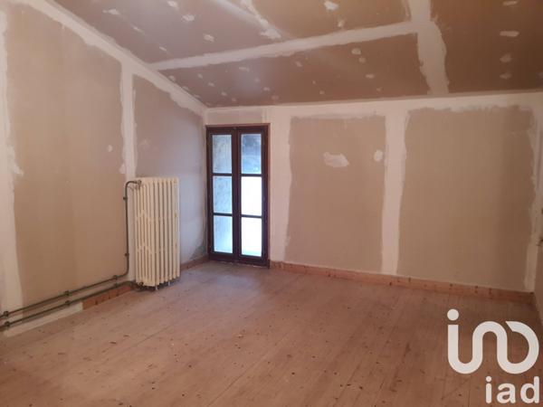 Maison à vendre 7 pièces 144 m² Saint-Jean-d'Angély