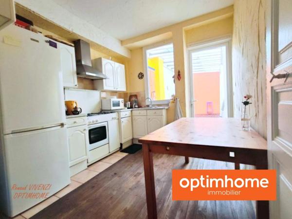 Maison de village, à CATLLAR (66)