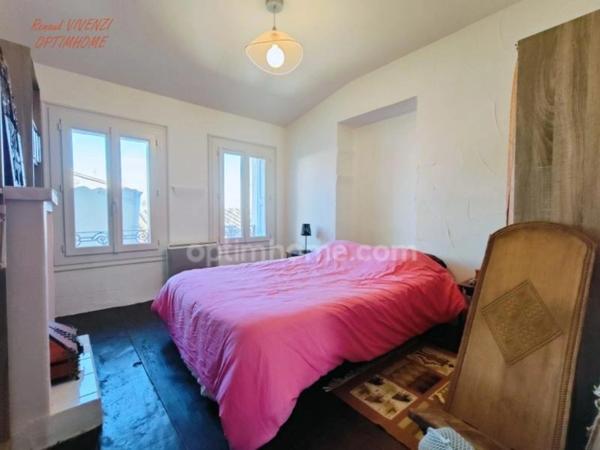 Maison de village, à CATLLAR (66)