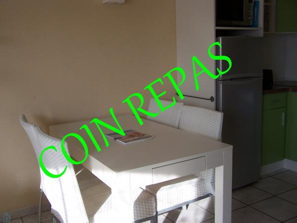 Joli pavillon T3 de 40m2 environ avec terrasse dans résidence avec piscine