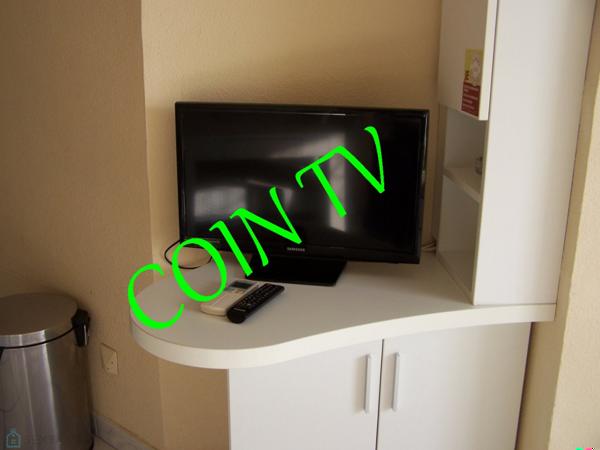 Joli pavillon T3 de 40m2 environ avec terrasse dans résidence avec piscine